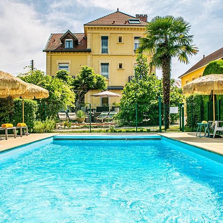 Hotel Des Dauphins Бургуэн Экстерьер фото