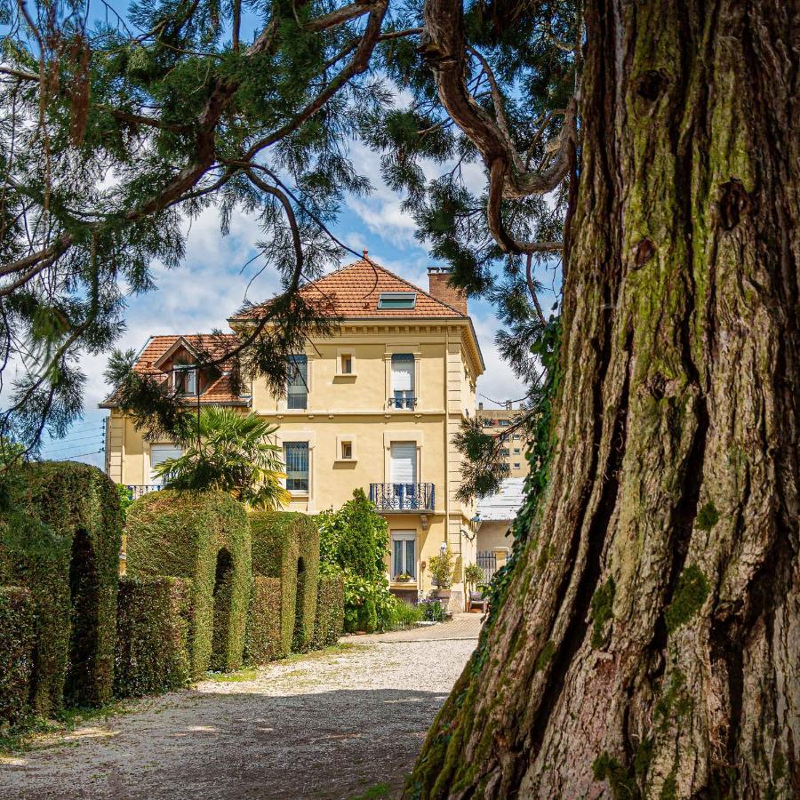 Hotel Des Dauphins Бургуэн Экстерьер фото