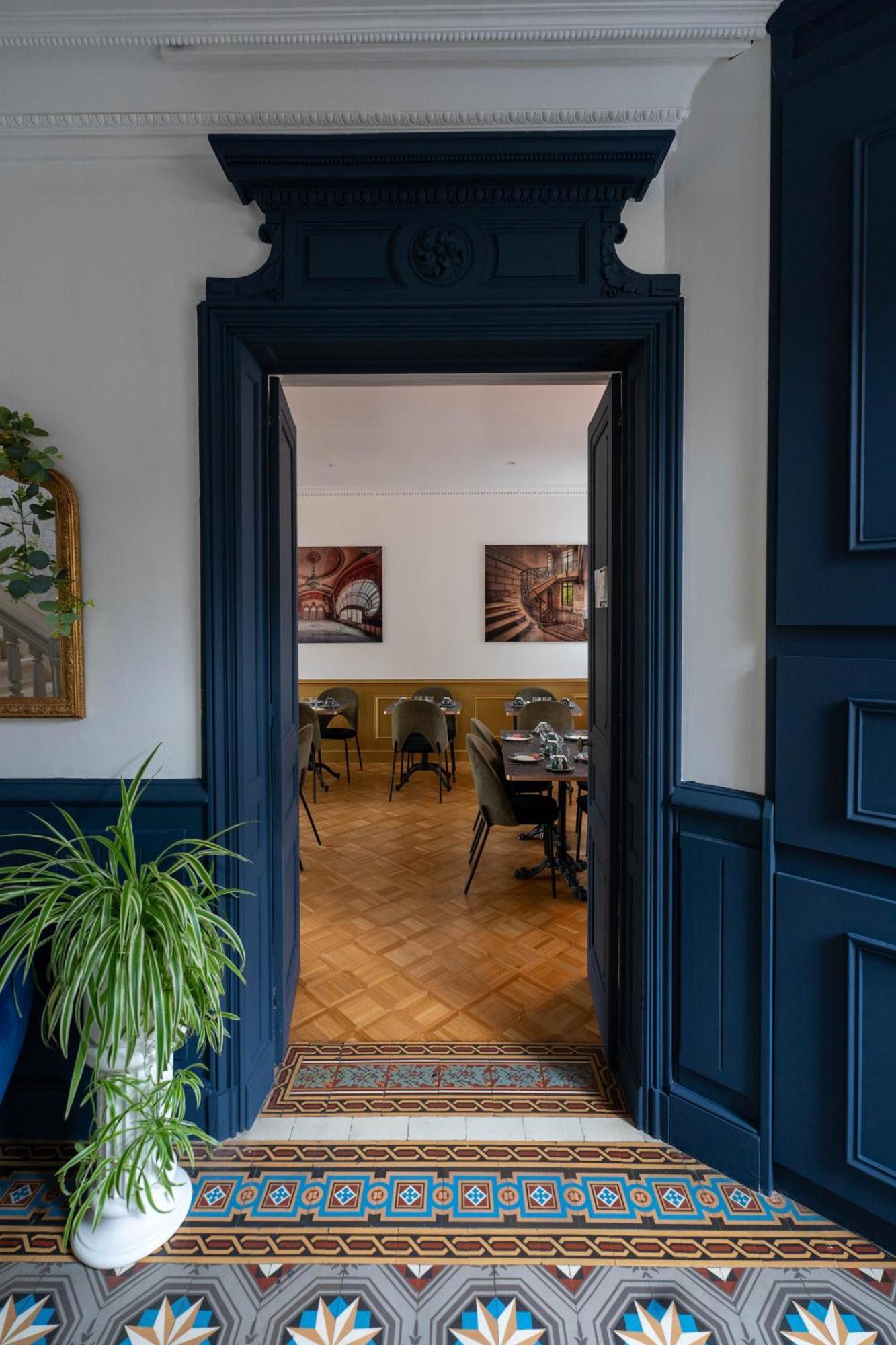 Hotel Des Dauphins Бургуэн Экстерьер фото