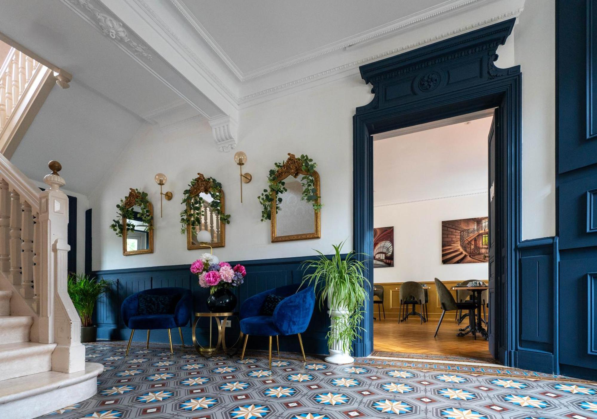 Hotel Des Dauphins Бургуэн Экстерьер фото